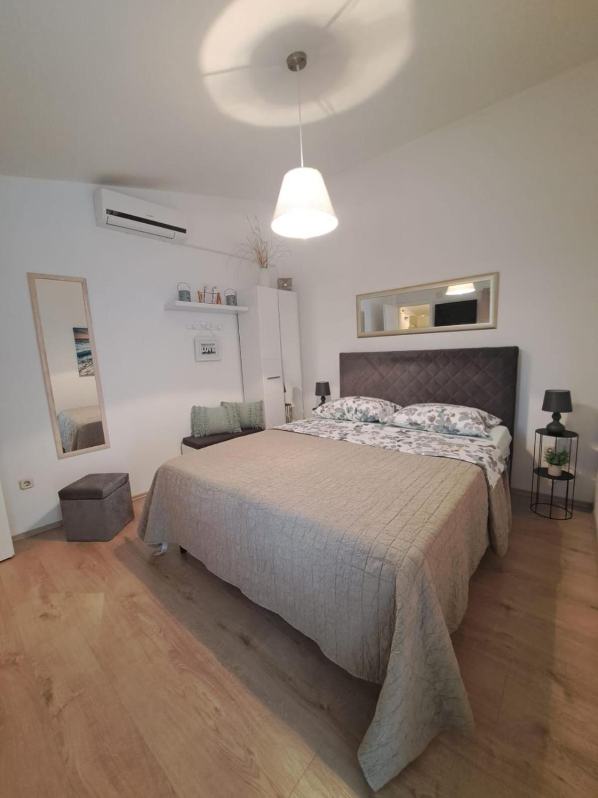 Apartments Andela Skradin Bagian luar foto